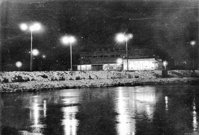 Универмаг и кафе Встреча середина 70-годов .jpg